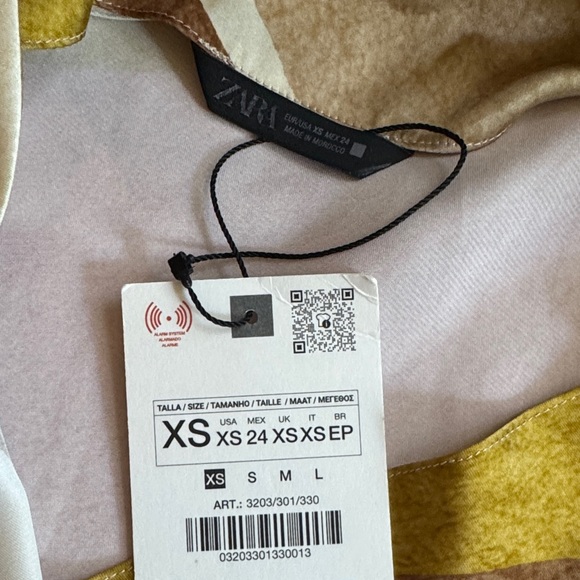 Zara Geometric Print Ruffle Halter - Picture 6 of 7